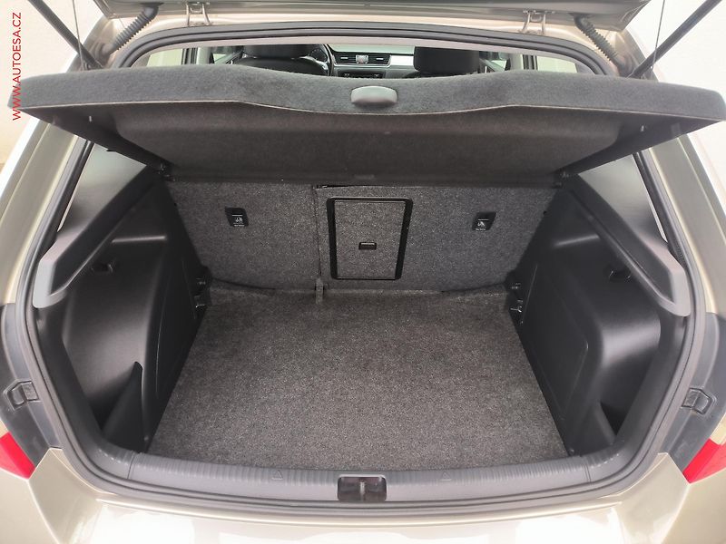 Škoda Rapid (2015) 1.2 TSi Spaceback, Ambition - fotka 7 z 16