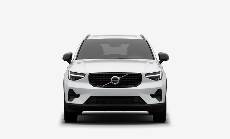 Volvo XC40 (2026) B3 AUT DARK PLUS - fotka 12 z 18