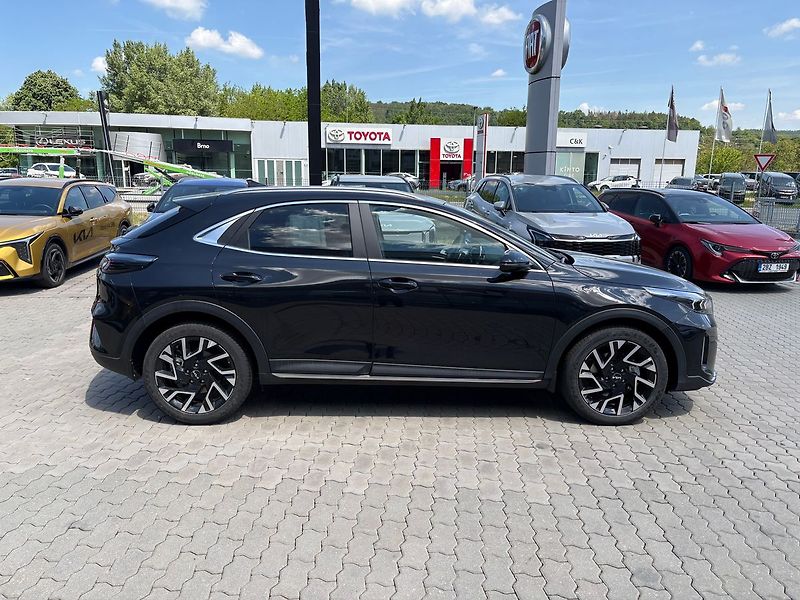 Kia Ceed (2025) 1,6 T-GDi GPF 7DCT STEEL EDITI - fotka 8 z 12