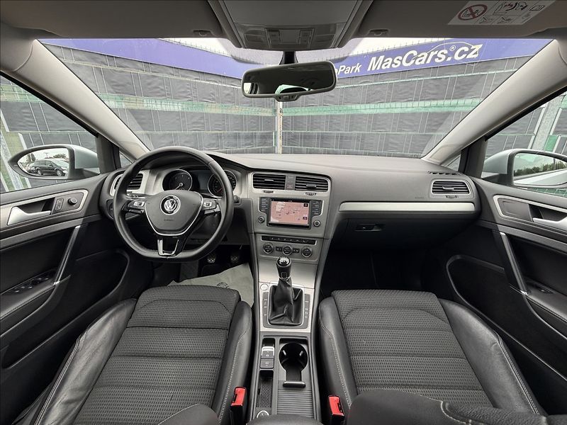 Volkswagen Golf Variant VII 1.6 TDI Comfortline - fotka 8 z 22