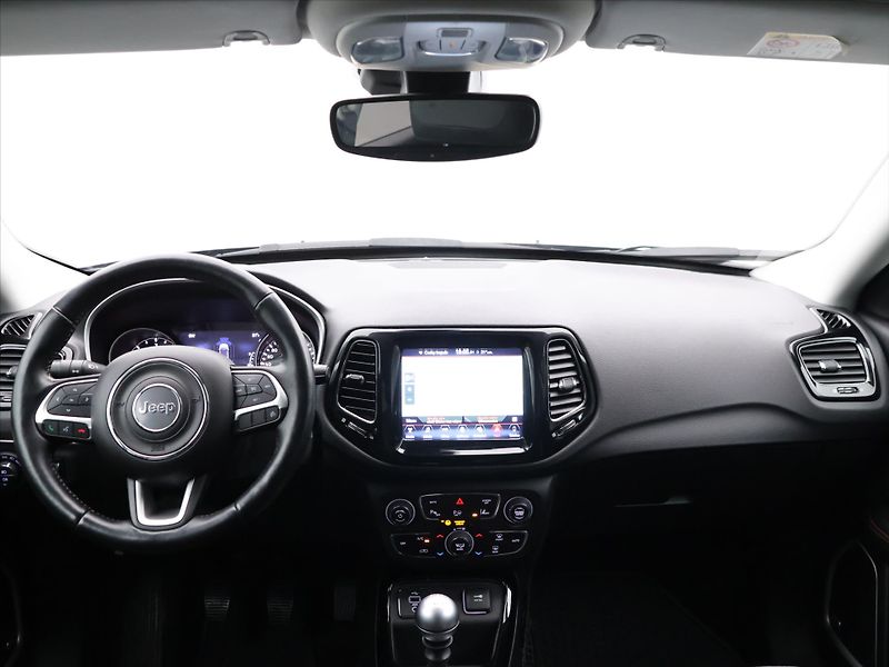Jeep Compass 1,6 D LIMITED Aut.klima CZ - fotka 20 z 27