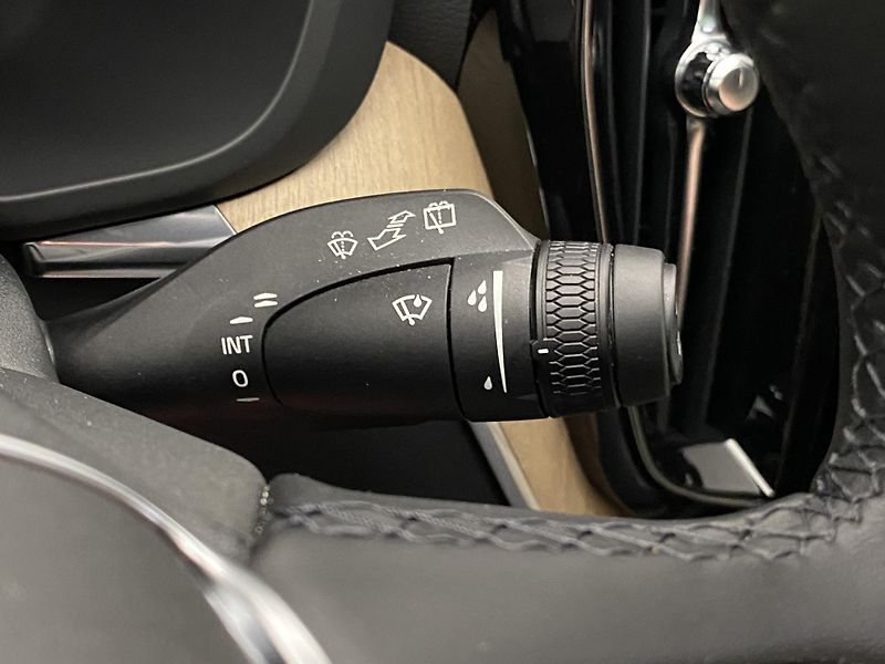 Volvo XC60 T8 AWD RECHARGE ULTRA BRIGHT - fotka 23 z 67