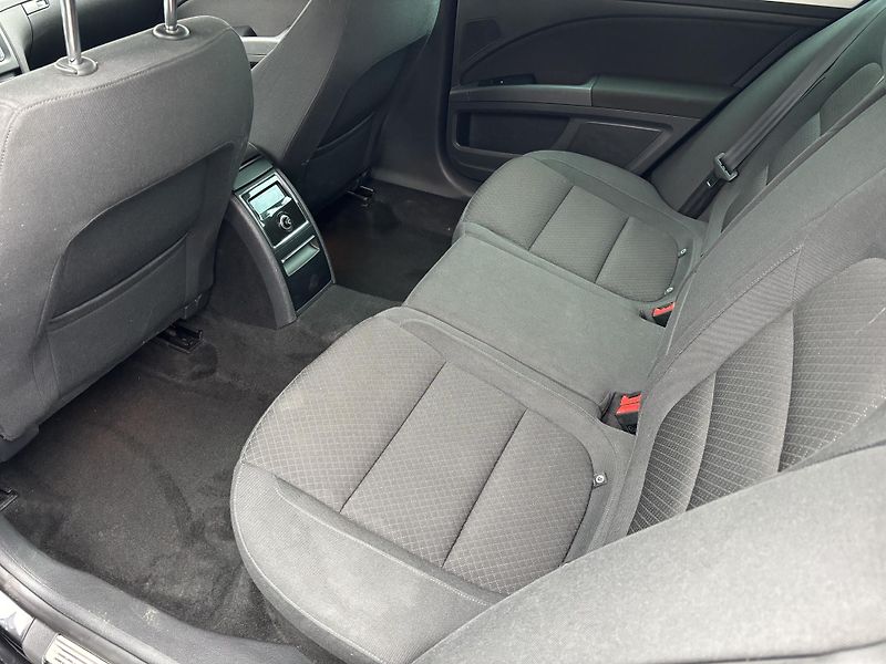 Škoda Superb (2014) 2.0TDI 125kW, DSG - fotka 11 z 14