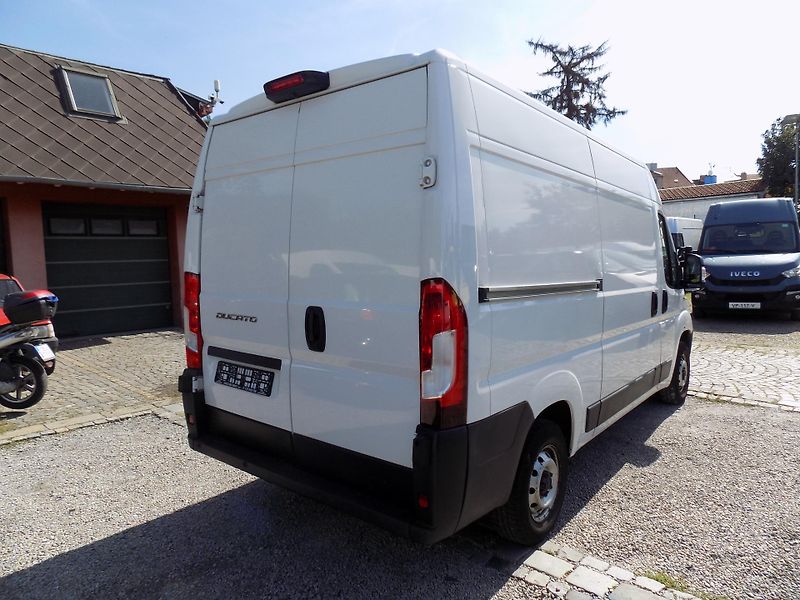 Fiat Ducato 2,3 JTD 88 KW L2H2 KLIMA, NAVI - fotka 9 z 37