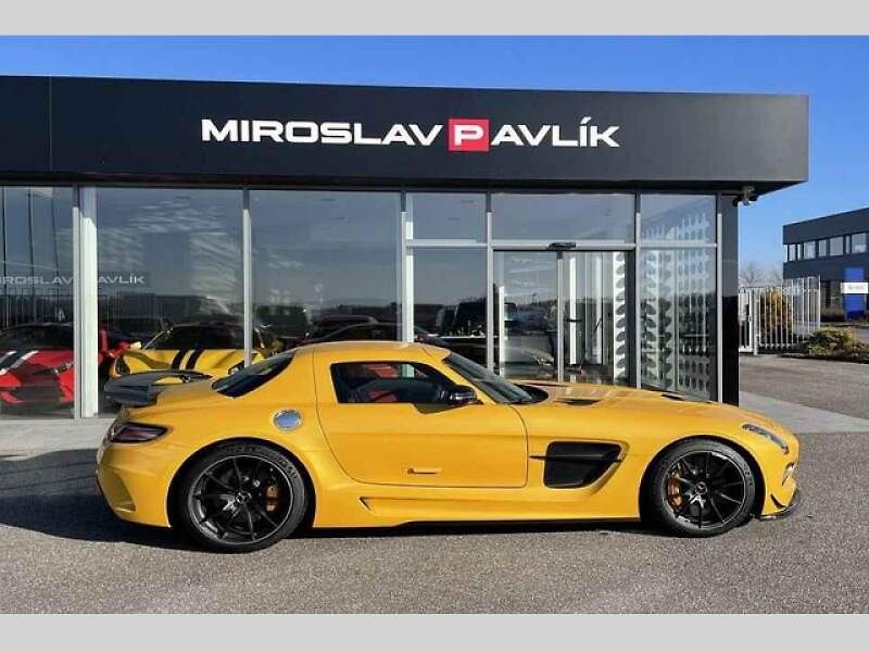 Mercedes-Benz SLS AMG Black Series.