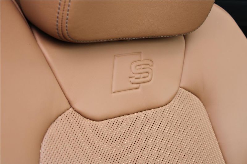 Audi A8 60 TDI V8 Q/TOP-VÝB/DPH - fotka 29 z 48