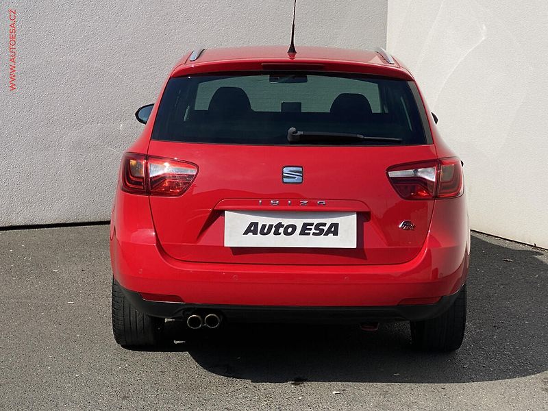 Seat Ibiza (2015) 1.6 TDi, FR, +kola - fotka 5 z 15