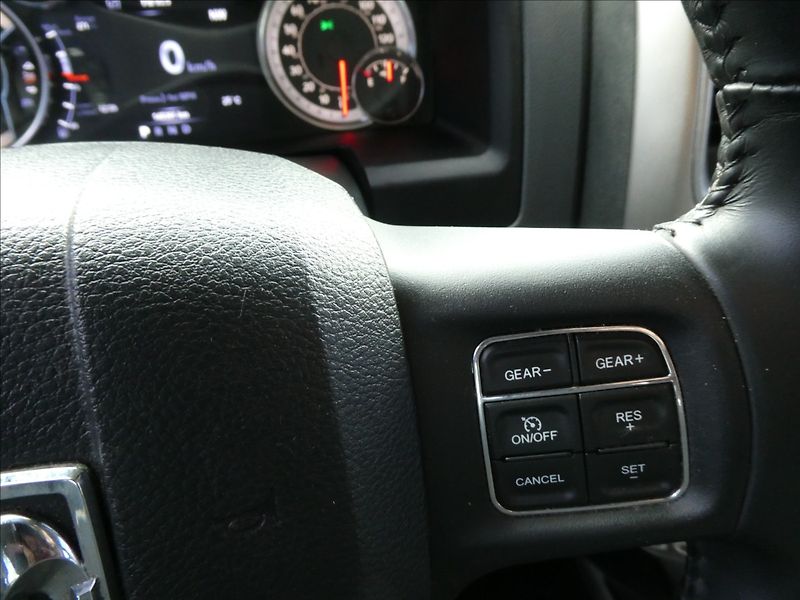 RAM 1500 5,7 HEMI Bighorn 295kW AT8 - fotka 27 z 35