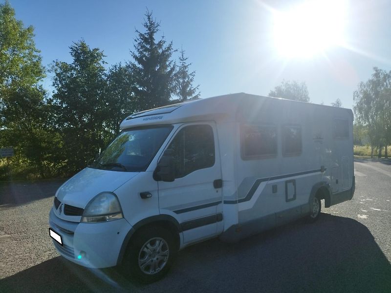 Renault WEINSBERG 2.5Dci zadní postel - fotka 7 z 24