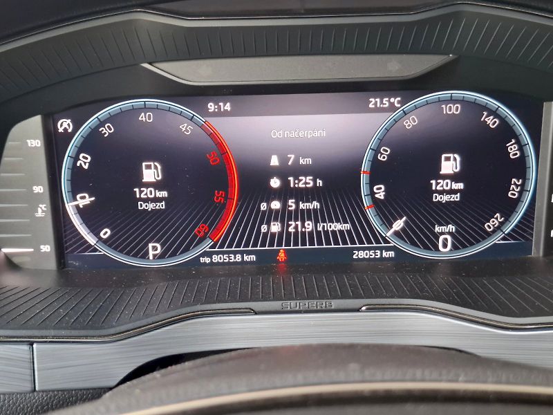 Škoda Superb (2024) COMBI GRT AMB TD 110/2.0 7DG - fotka 19 z 35