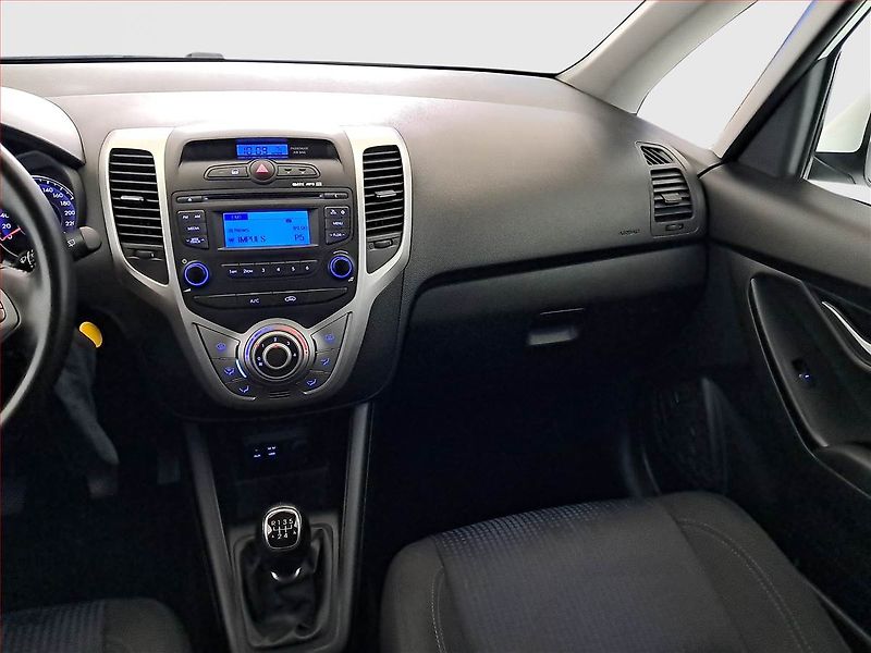 Hyundai ix20 (2018) 1.4 CVVT, ČR,1.maj - fotka 8 z 15