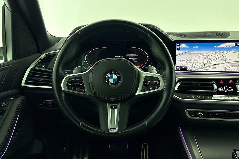 BMW X5 xDrive40i - fotka 14 z 27