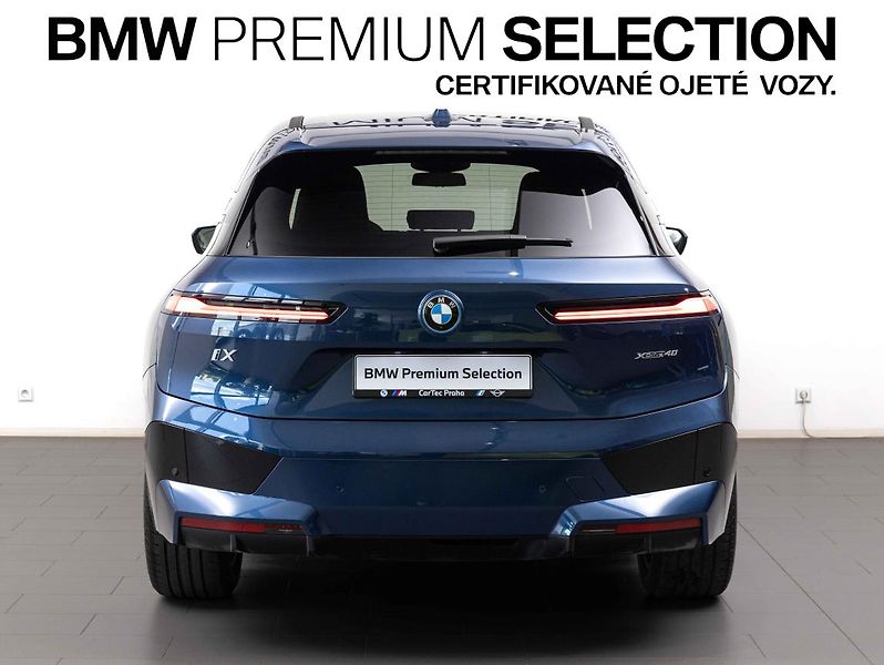 BMW iX xDrive40 - fotka 4 z 22