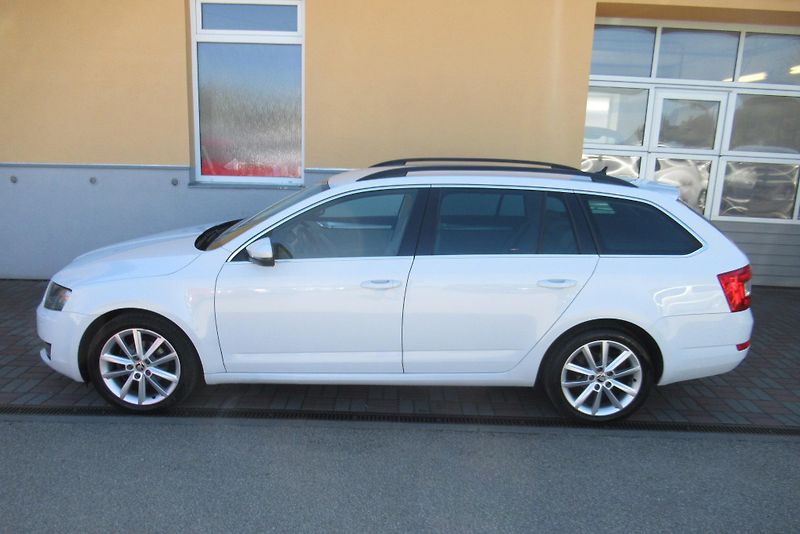 Škoda Octavia 1.6 TDi DSG AUT.KLIMA TAŽNÉ - fotka 5 z 24