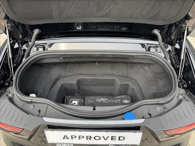 Jaguar F-Type 5,0 P450 V8 75 RWD ZÁRUKA - fotka 14 z 25
