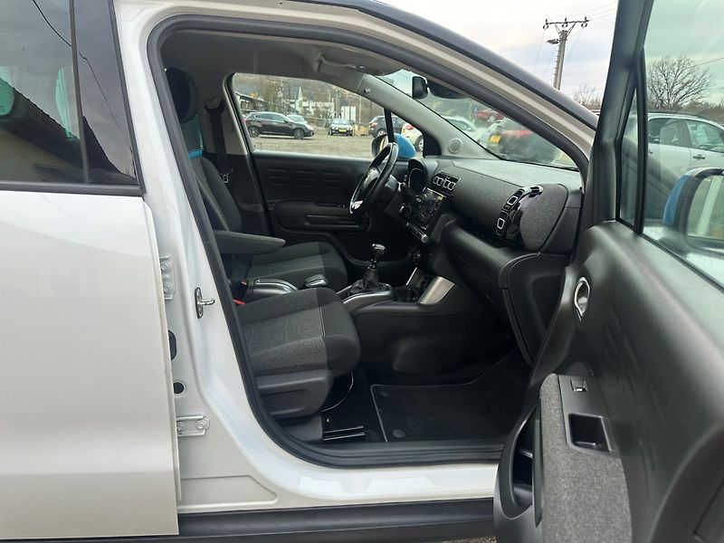 Citroën C3 Aircross 1.2i 81kW/Rip Curl/1MAJ/NAVI - fotka 22 z 45