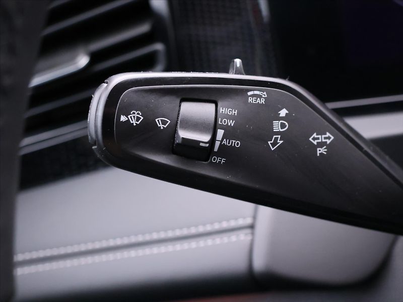 Volkswagen Tiguan 1,5 eTSI 110kW mHEV DSG CZ DPH - fotka 18 z 31