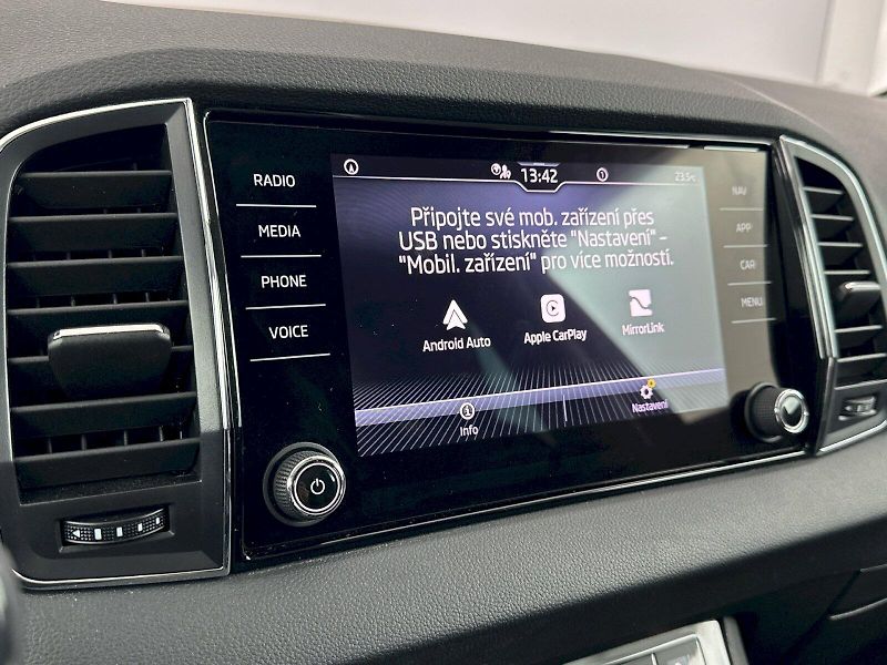 Škoda Karoq (2023) 2.0TDI 110kW Ambition Tour - fotka 14 z 32