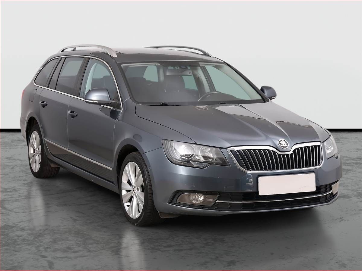 Škoda Superb 2.0 TDI, Kůže, Navi, Bi-Xenony