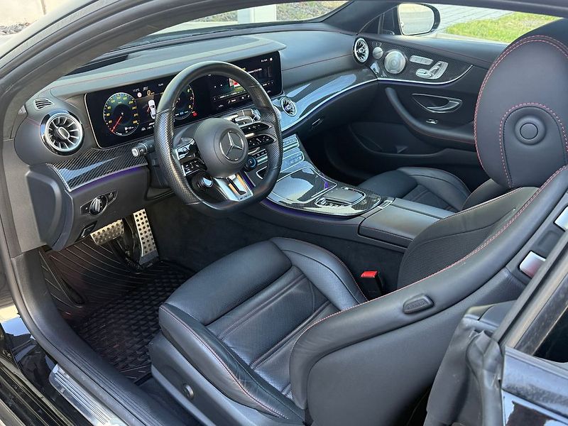 Mercedes-Benz Třídy E (2022) - fotka 12 z 91