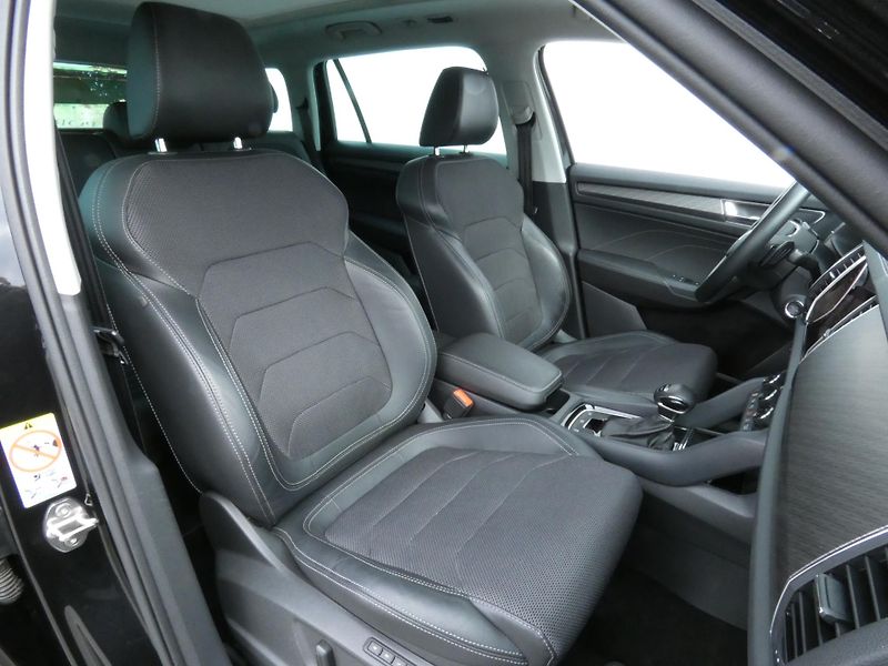 Škoda Kodiaq FL 4x4 Style 2.0 TDI /110kW  7 - fotka 21 z 30