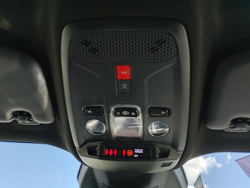 Peugeot 2008 (2026) ALLURE Hybrid 145 e-DCS6 - fotka 22 z 23