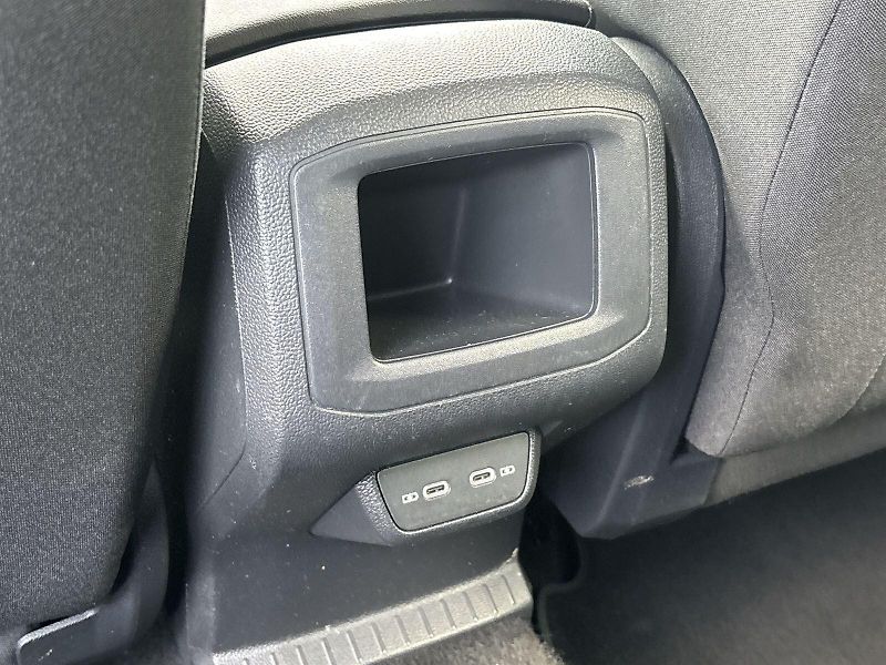 Volkswagen T-Cross (2023) 1.0 TSI DSG Style - fotka 24 z 28