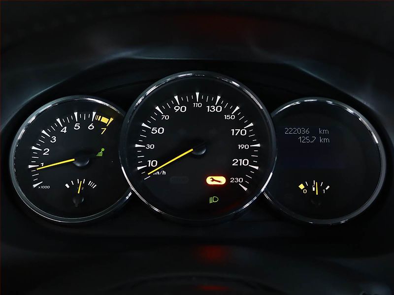 Renault Fluence (2012) 1.6 16V, LPG, ČR,1.maj, po STK - fotka 8 z 11
