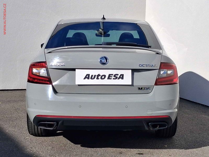 Škoda Octavia (2017) 2.0 TSi, ČR, RS245, DSG - fotka 5 z 19