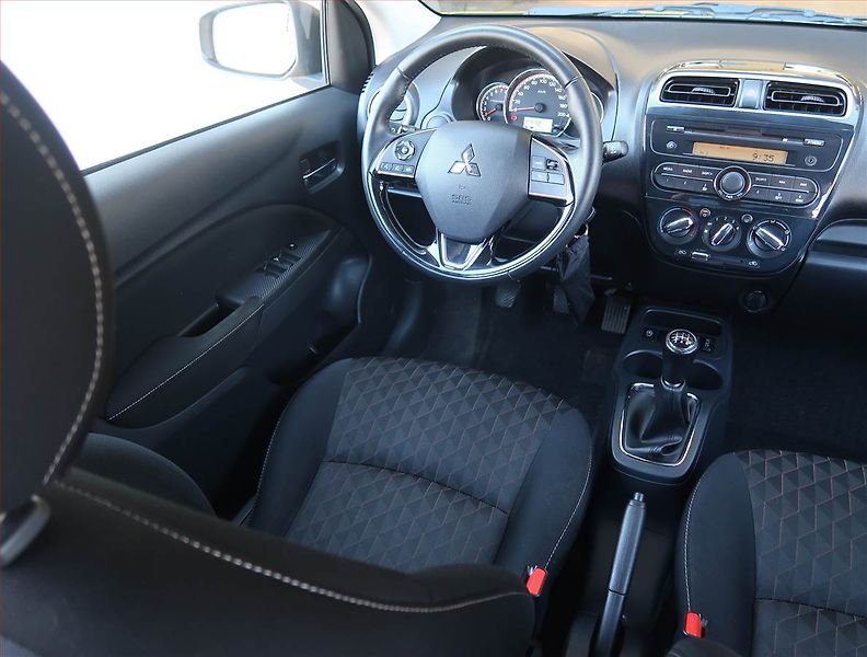 Mitsubishi Space Star (2021) 1.2 MIVEC, Serv.kniha - fotka 7 z 17