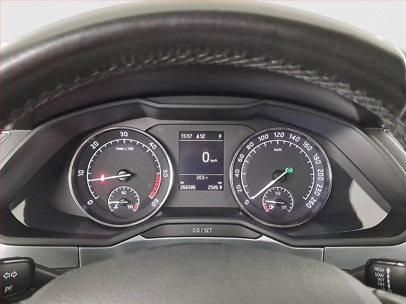 Škoda Superb (2016) 2.0 TDI, Automat, Serv.kniha - fotka 11 z 22