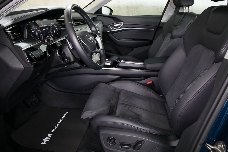 Audi e-tron 55 300kW Kessy ACC HUD ZÁRUKA - fotka 12 z 37