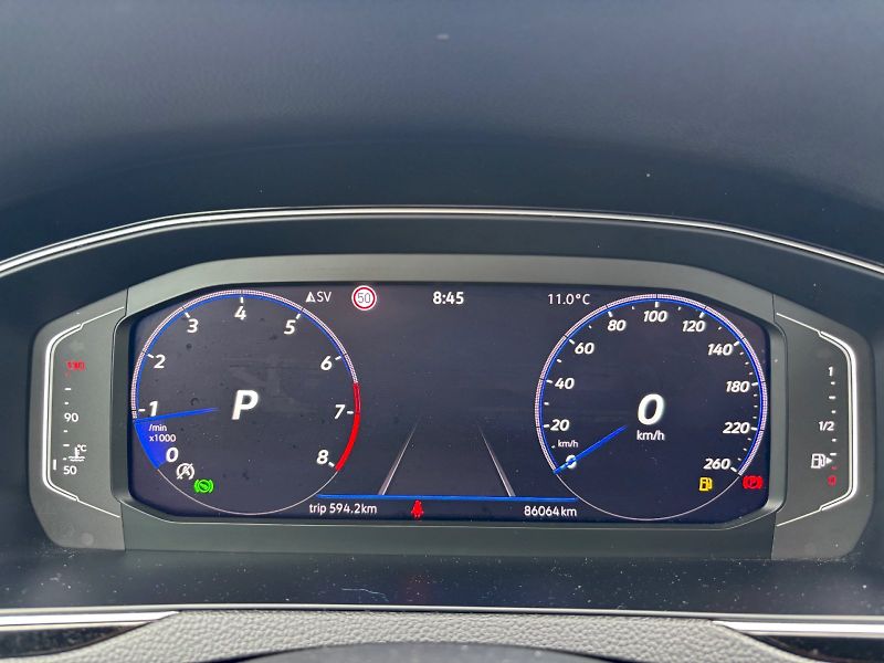Volkswagen Passat (2022) 2.0 TSI 140kW DSG Elegance - fotka 16 z 35