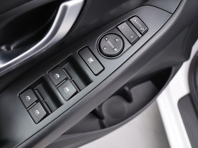 Hyundai i30 1,5 T-GDI Mild Hyb Smart - fotka 15 z 32