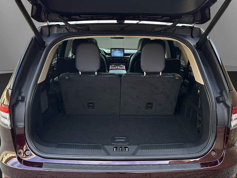 Lincoln Aviator (2024) - fotka 38 z 38