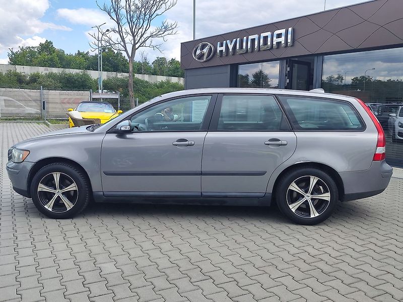 Volvo V50 1.6D/80kW - fotka 8 z 22