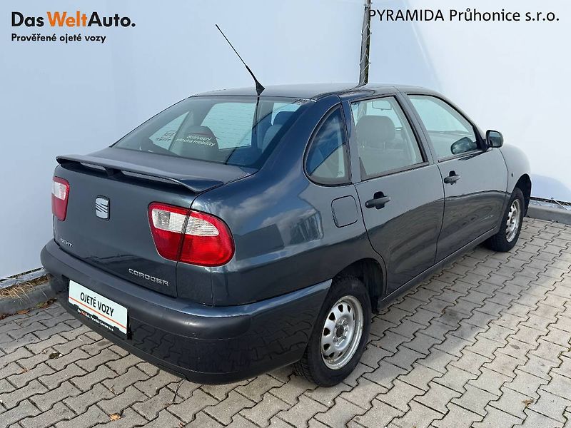 Seat Cordoba (2001) 1.4 8V 44 kW Stella - fotka 2 z 20