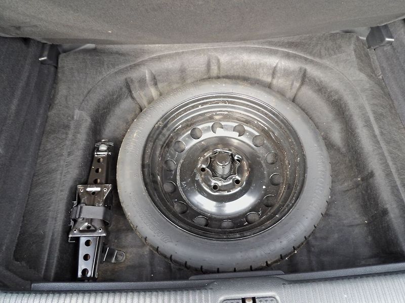Audi A3 1.4TSI 110kW DSG Sline Xenon - fotka 23 z 34