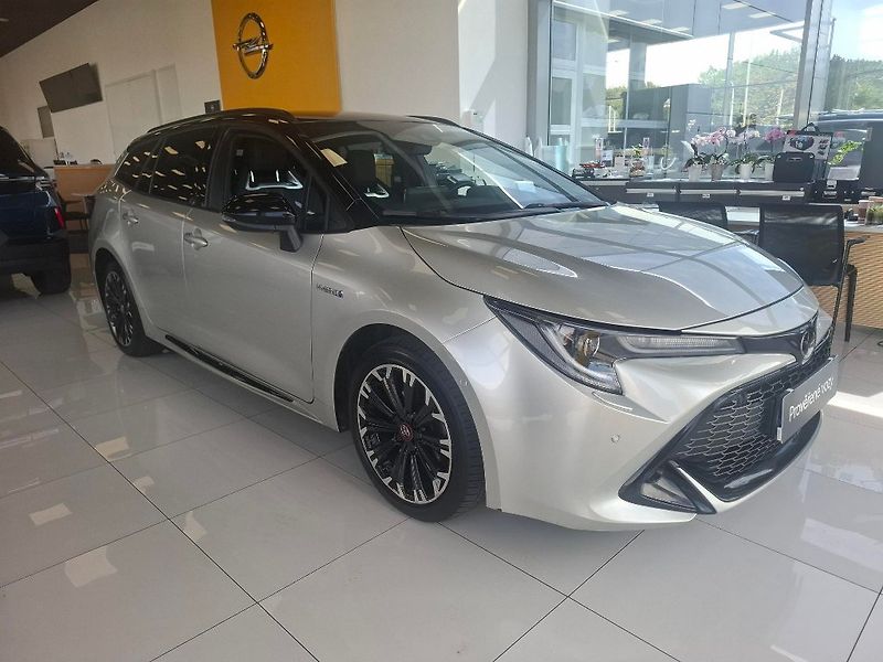Toyota Corolla 1.8HEV 72 KW GR Sport 2021 - fotka 2 z 14
