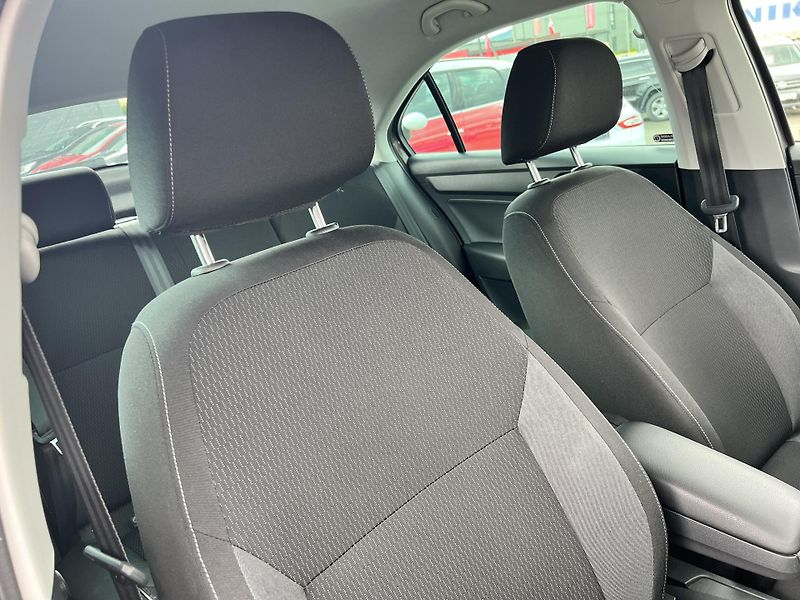 Škoda Rapid 1.2TSi 77kw KLIMA KOUPENO V ČR - fotka 30 z 37