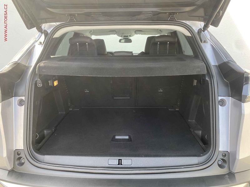 Peugeot 3008 (2021) 1.2 PT, Allure, AT, LED - fotka 7 z 17