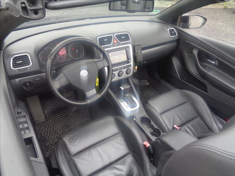 Volkswagen EOS 2,0 - fotka 20 z 21