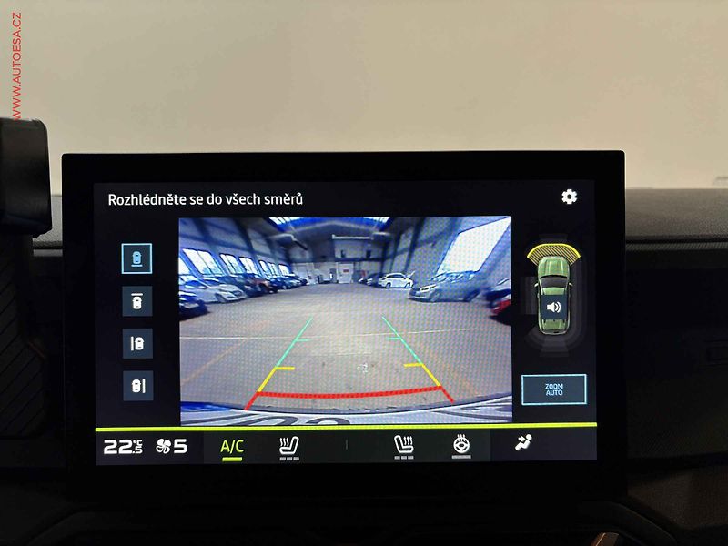 Dacia Duster (2024) 1.2 TCe, ČR, AC, LED, park - fotka 14 z 18