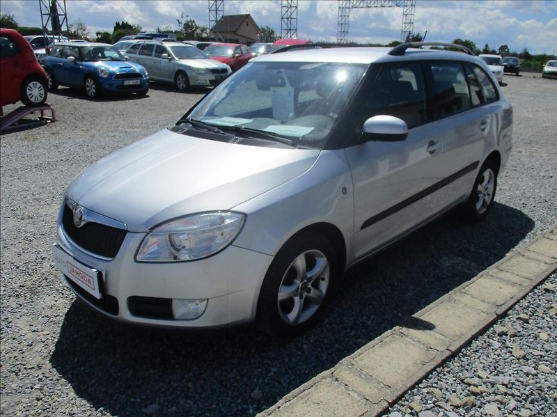 Škoda Fabia 1,4 i 16v, aut. klimatizace, - fotka 3 z 24