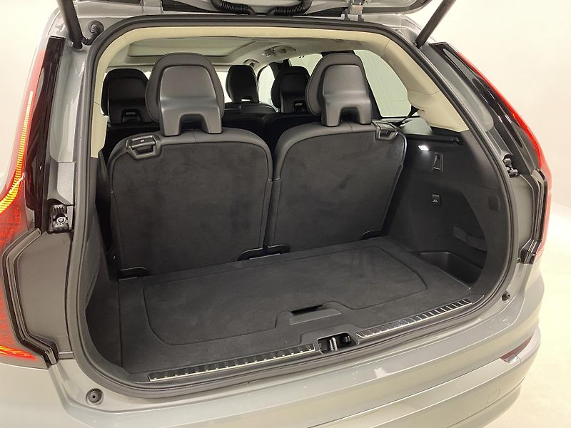 Volvo XC90 (2026) T8 AWD Plug-in BRIGHT ULTRA - fotka 24 z 75