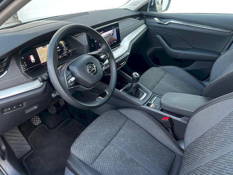 Škoda Octavia (2023) Combi 2.0 TDI 85kW MP6 Style - fotka 25 z 35