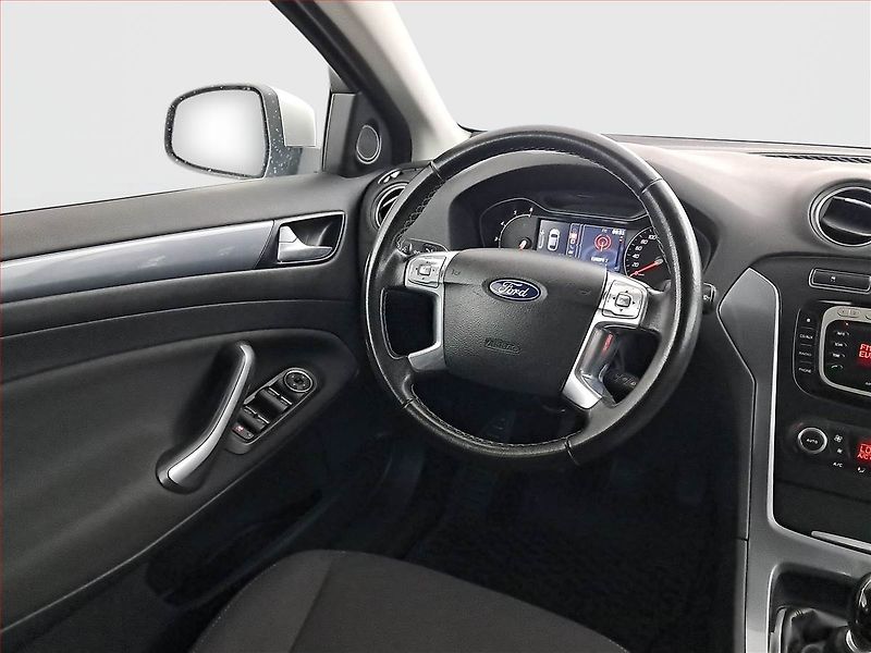 Ford Mondeo (2012) 2.0 TDCi, Vyhř. sedaček - fotka 7 z 18