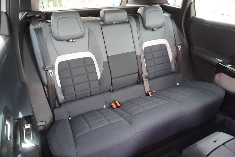 Citroën C5 Aircross (2026) PLUS Hybrid 145k AT, P Zima - fotka 12 z 13