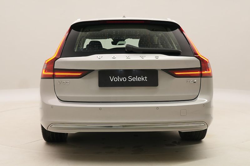Volvo V90 T6 AWD RECHARGE BRIGHT PLUS - fotka 12 z 58