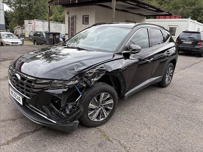 Hyundai Tucson 1.6 T-GDi HEV 48V Hybrid 4x4 - fotka 2 z 25
